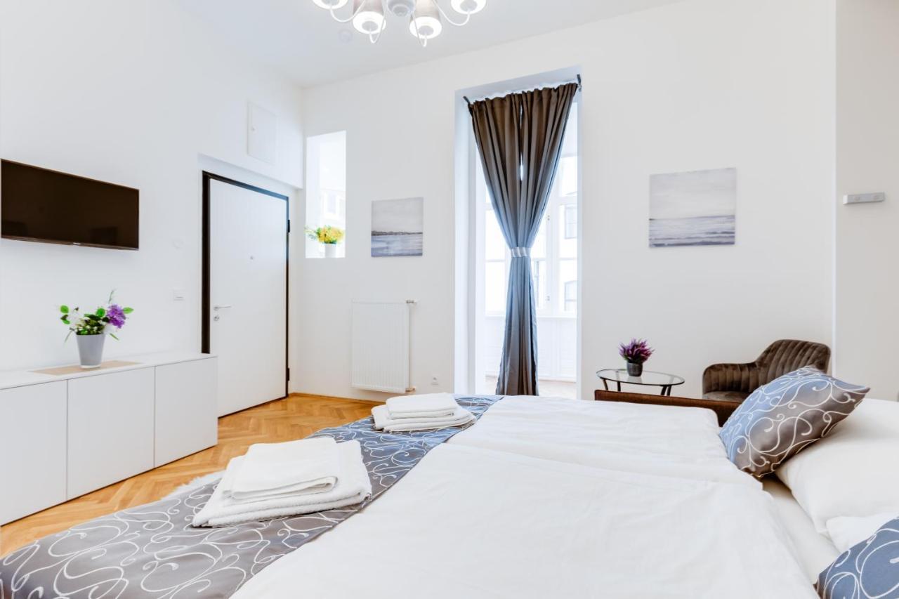 Apartment Wenceslass Square Royal Prague